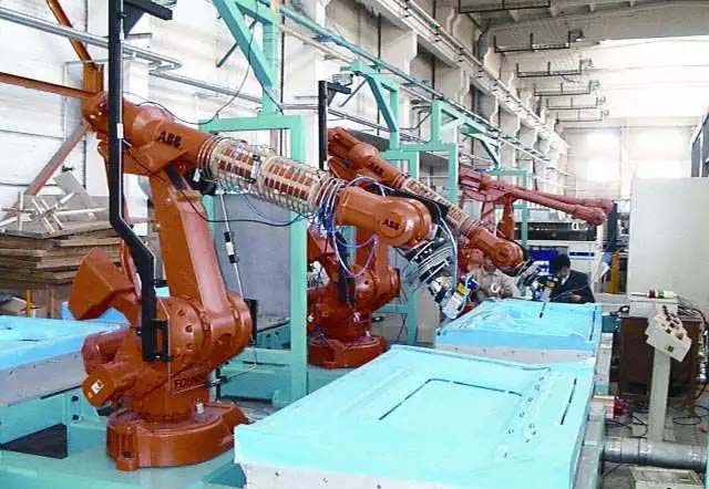 還在“佛系”手工噴涂？“仙系”手把手示教機(jī)器人已經(jīng)駕臨！-3